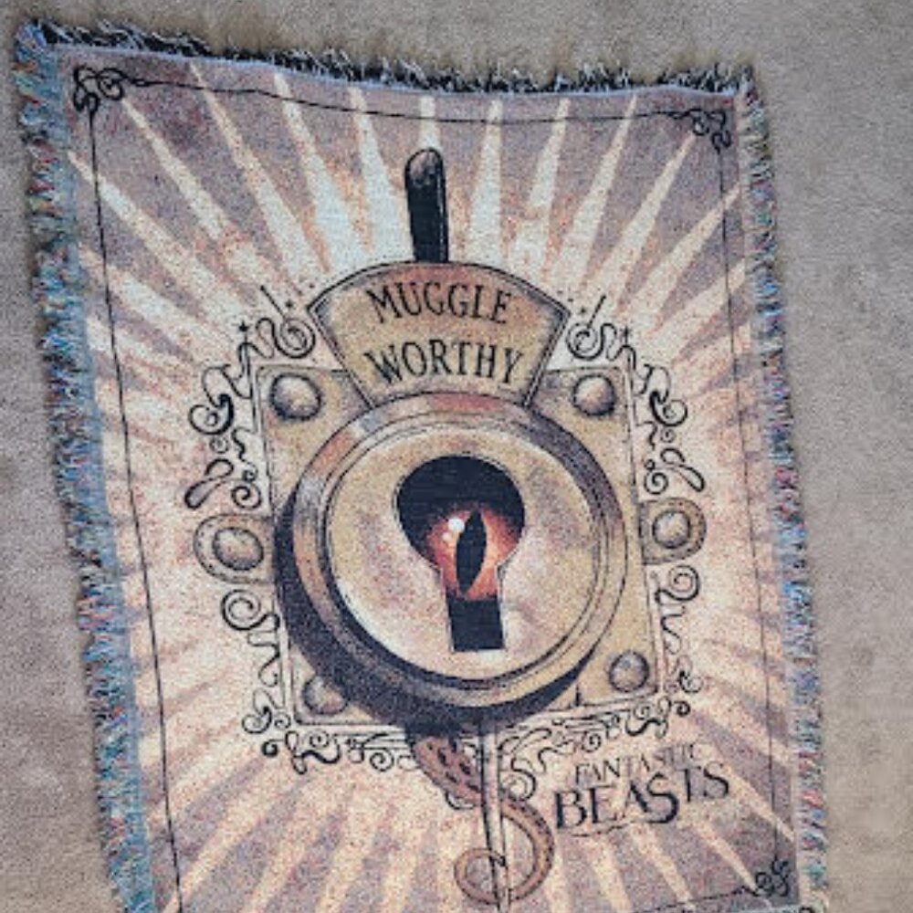 Harry Potter and the Fantastic Beasts rare woven tapestry throw blanket - Picture 5 of 7